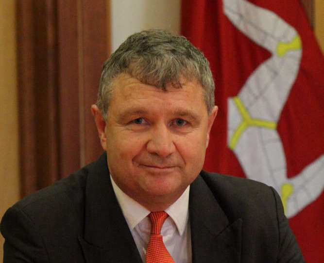 Minister says new rates system planned