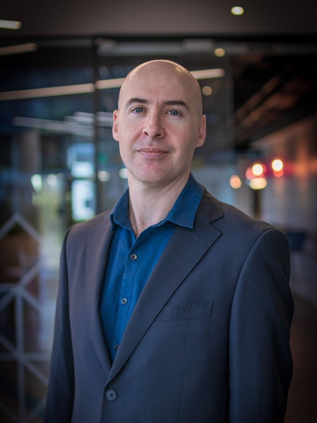 Tributes flood in for Manx Telecom chief