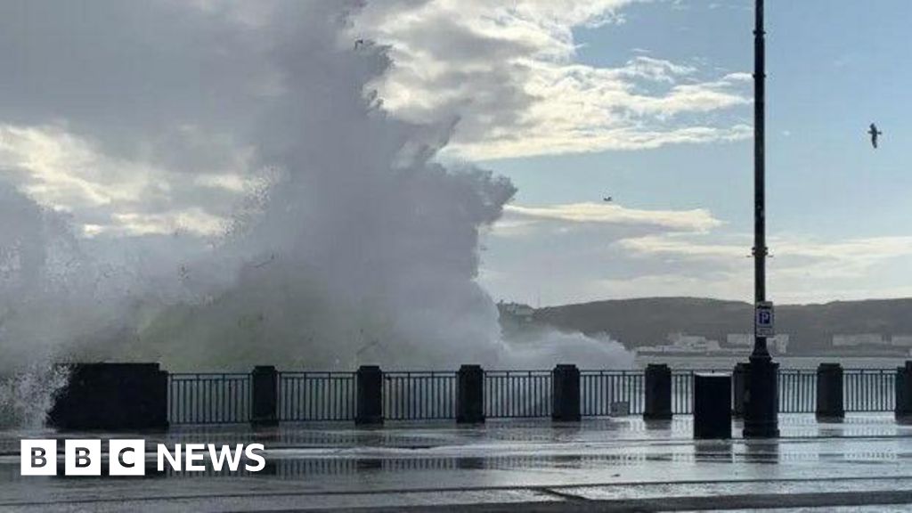 Warning for waves breaking over coastal 