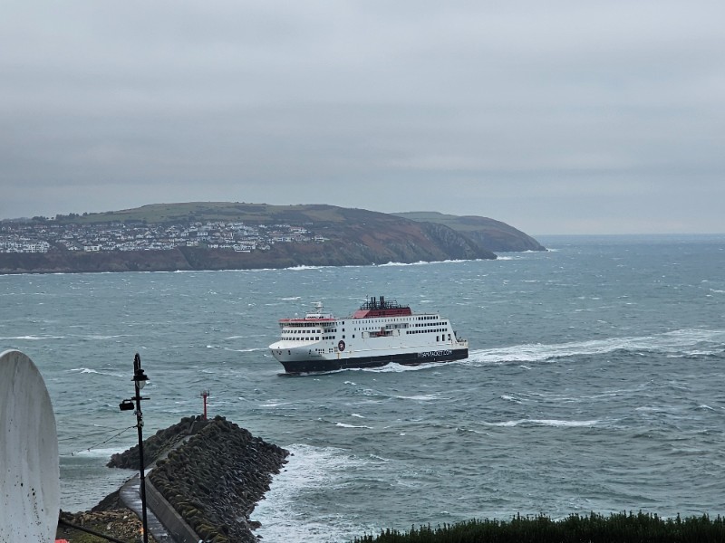 Weather causes sailing disruptions